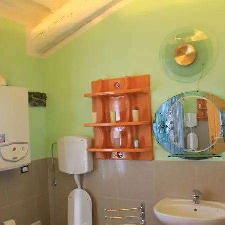 Oda ve Kahvaltı Leonati