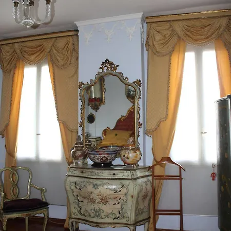 Oda ve Kahvaltı Leonati 3*