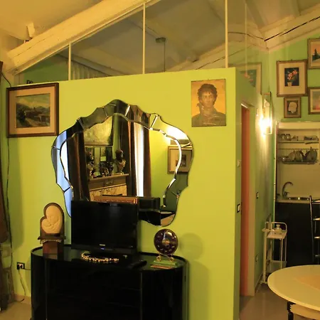 Leonati Oda ve Kahvaltı 3*